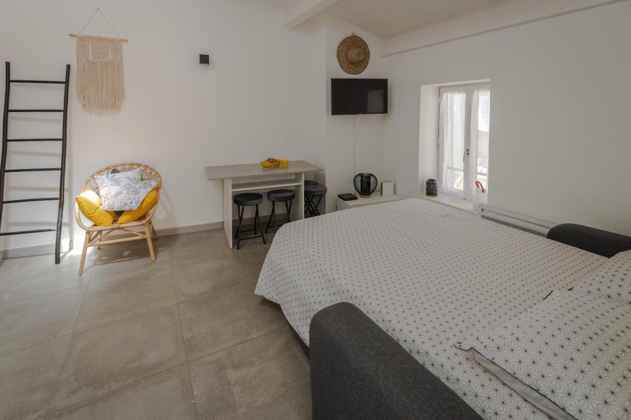 Appartement Terrasse Climatise Calme En Centre-Ville LʼIsle-sur-la-Sorgue Dış mekan fotoğraf
